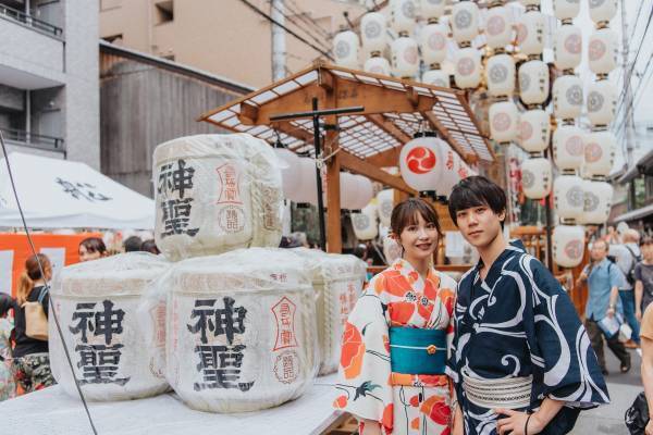 2023年夏祭りや花火大会は浴衣をレンタルして出かけよう！浴衣持ち帰り可能な新レンタルプランをご紹介。