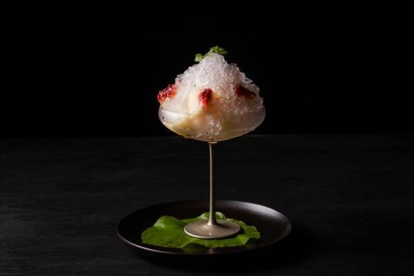 【星のや軽井沢】一棟貸し切りの空間で、ジビエや鰻を堪能する「夏山の晩餐 -涼懐石-」提供開始～避暑地・軽井沢の「涼」を味わう～｜期間：2023年7月1日～8月31日