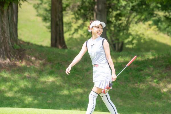 阿部桃子参戦！ハイレベルなバトルの行方は！「岡田圭右の出た！PARGOLF！」9月3日（日）夕方6時30分～ BS12トゥエルビで放送