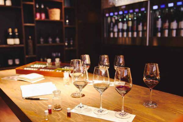 【リゾナーレ八ヶ岳】ワインの奥深い愉しみを知り、贅沢なひとときが過ごせる宿泊プラン「八ヶ岳ワインデビューステイ」を提供～テロワールを感じるテイスティングやマリアージュを堪能し、ワインに浸る1泊2日～｜期間：2023年４月1日～５月31日