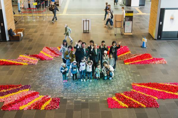 県内８カ所！30万輪のチューリップで描く『TOYAMA SMILE FLOWER CARPET 2023』今年も開催！