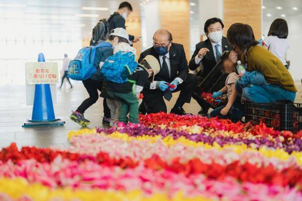 県内８カ所！30万輪のチューリップで描く『TOYAMA SMILE FLOWER CARPET 2023』今年も開催！