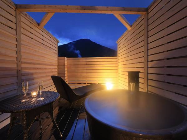 別府の温泉旅館にてクリスマス限定バイキングプラン販売！ 黒毛和牛ステーキやお寿司など30種以上＜2023年12月23～24日＞