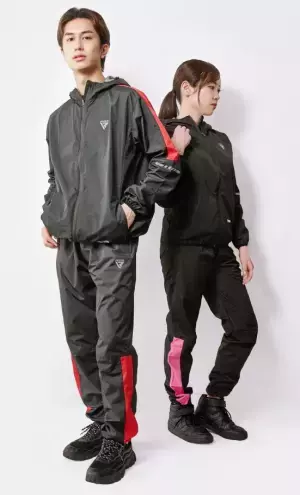 英国発、格闘技ブランドメーカーが国内向けに開発！　通常時よりも発汗量が81.8％増！最軽量で衛生的な「RDXサウナスーツ」がクラウドファンディングにて予約販売を開始！