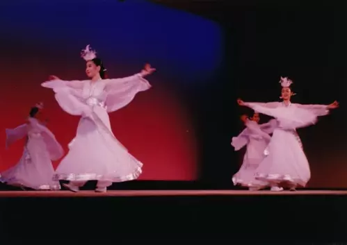 アジア各国の民族芸能伝承者が集結　黛民族舞踊団『2023アジア民族舞踊交流会』2015年以来20回目の開催　カンフェティでチケット発売