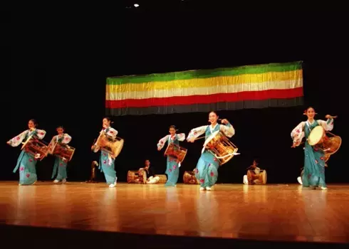 アジア各国の民族芸能伝承者が集結　黛民族舞踊団『2023アジア民族舞踊交流会』2015年以来20回目の開催　カンフェティでチケット発売