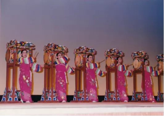 アジア各国の民族芸能伝承者が集結　黛民族舞踊団『2023アジア民族舞踊交流会』2015年以来20回目の開催　カンフェティでチケット発売