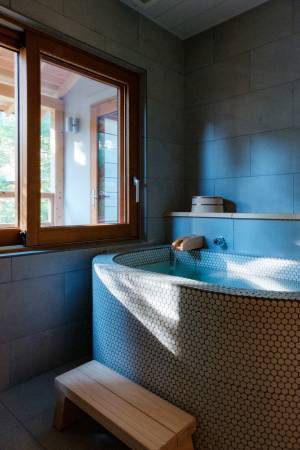 温泉付客室「糸トンボ」リニューアル、コンセプトは「その場所にある意味」【みやぎ蔵王・遠刈田温泉／温泉山荘だいこんの花】