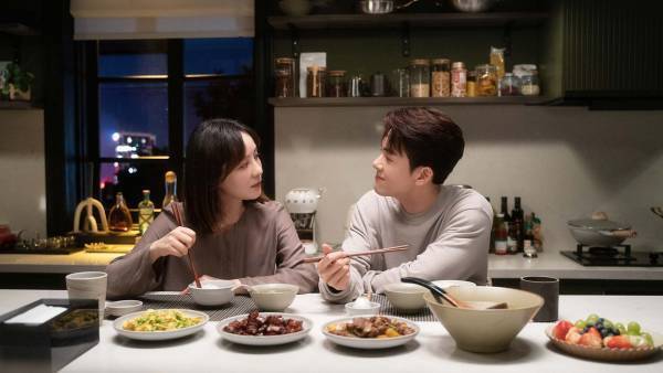 多くの視聴者の共感を呼んだ癒し系ドラマ「家族の名において」の演出家×脚本家コンビの最新作！ 中国ドラマ「そして救いの星が輝いた」 11月26日（日）ひる1時～BS12 トゥエルビで日本初放送