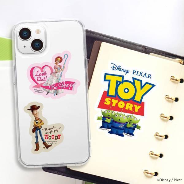 スマートフォンとクリアケースの間に挟んでディズニーキャラクター等を楽しめるステッカー５枚セットを株式会社PGAが11月20日より発売