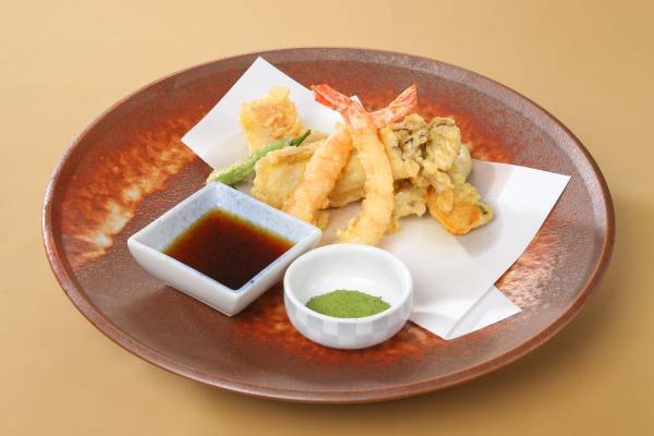 ホテル京阪 京都 グランデ 年末年始スペシャルビュッフェを開催