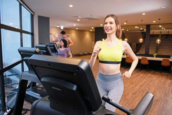 委嘱式が執り行われました！24時間アミューズメント型フィットネスクラブ フィットイージーが、いびがわマラソン公式アンバサダー就任。