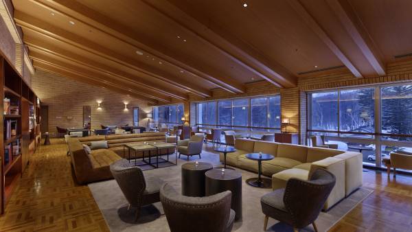 【ライムリゾート妙高】雪国に春の訪れを告げる妙高三大祭りのひとつ 「艸原祭（そうげんさい）花火鑑賞付き宿泊プラン」の販売を開始