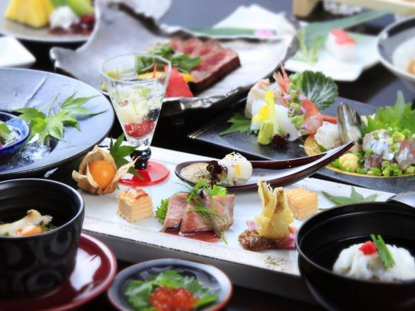 箱根・強羅の花火も旅館から贅沢に観賞！ <2023年8月11日～16日＞お盆期間の販売プラン増大