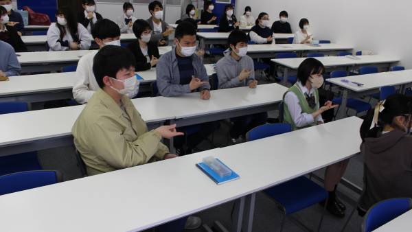 仙台 おおぞら高校の学生達が手話ボランティアに参加　５月２８日デフフットボール大会をサポート　OHZORA NEWS 2023年5月号 仙台版