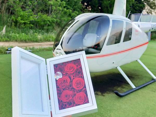 AirX×ROSE GALLERY　5⽉限定！ギフト付きヘリコ プターギフトチケットを販売