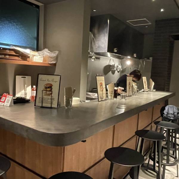 【シェアレストラン卒業】Brand New Burgerが牛込柳町に実店舗オープン！