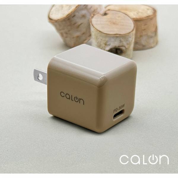生活を彩る、かろやか・カラフル・コンパクトなスマホアクセ「calonシリーズ」の小型充電器を発売！