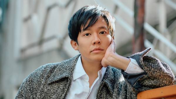 DOKUSOマガジン vol.17【表紙：岡本玲『茶飲友達』、特集：小出恵介『銀平町シネマブルース』】2月5日発行！