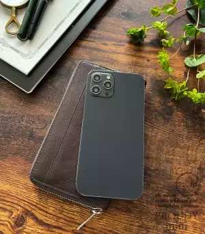 小さいのにカード16枚が整列、膨らみづらい空間設計。 軽く柔らかいミニ長財布【PROUDY_mini】