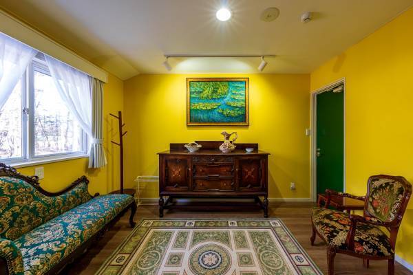 フルリノベーション・充実設備の6LDKデザイナーズハウス貸別荘「スイートヴィラ 清里森テラス 美雲」が3/19開業＜リソル不動産＞