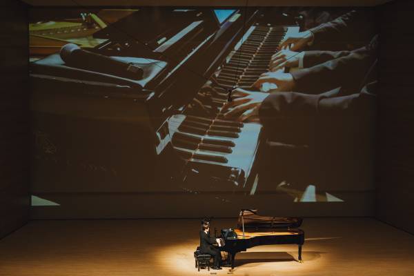 ピアニスト小瀧俊治　故郷仙台のリサイタルシリーズ第9弾　米津真浩氏を迎えて初のピアノ連弾による超絶技巧満載のプログラム　カンフェティでチケット発売