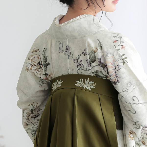 卒業式・修了式に！京都きもの町オリジナル袴「南天刺繍」、スモーキーピンク・オリーブ・ダークグリーン・イエローベージュ発売