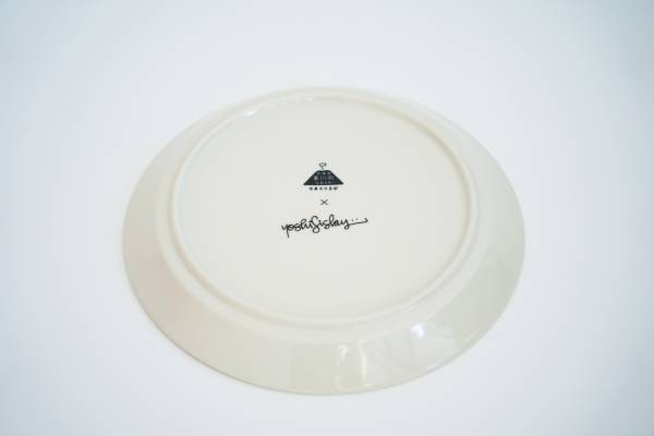 【北海道 東川町】スペイン在住の日本人アーティスト、Yoshi Sislay（ヨシシスレー）氏のデザインのグッズが登場！