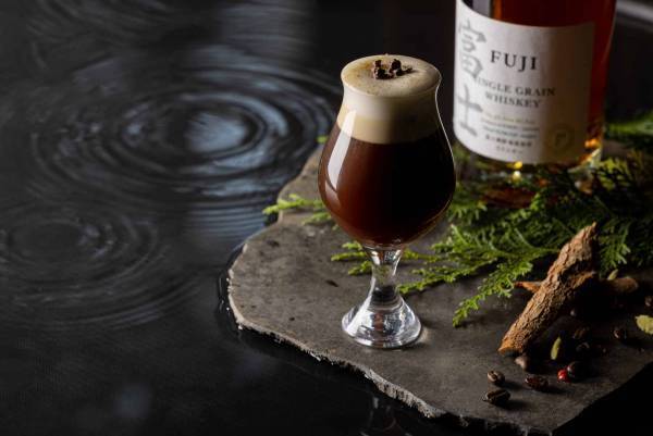 【星のや富士】～バレルエイジドコーヒーとウイスキーを合わせたカクテルを堪能～雨音を楽しむ森の特別席でオリジナルカクテルを味わう 「雨音BAR」開催｜期間：2023年6月10日～7月20日