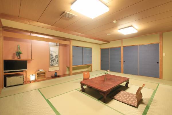 ドッグラン新設＆ワンちゃん部屋増室 「ゆとりろ洞爺湖」が愛犬家に優しい宿へバージョンアップ