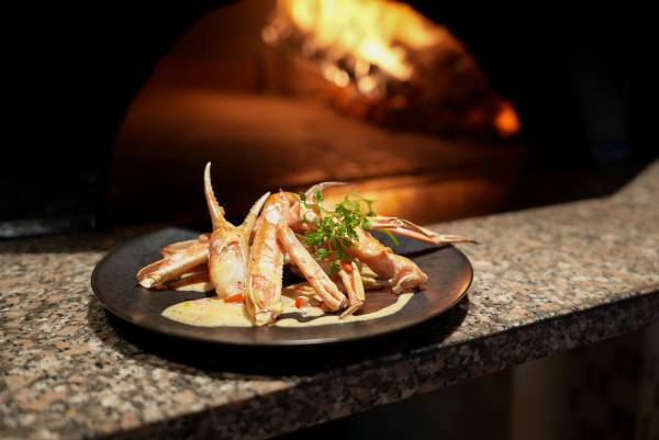 オーガニック野菜を心ゆくまで堪能できる、セルフサラダコーナーが始動。京丹後市スモールリゾートホテル「HOTEL&湖邸 艸花 -SOKA-」