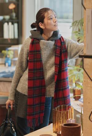 INDIVI（インディヴィ） 「『シーン別』に着こなす好印象ニット」  10月27日（金）よりWEBサイトにて公開