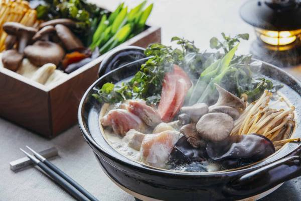 【星のや富士】全身で樹海の自然を感じるウェルネスプログラム「樹海リトリート」開催 ～心身を緩める入浴や香りを楽しむリラックス体験もご用意～｜期間：2023年4月1日～9月30日