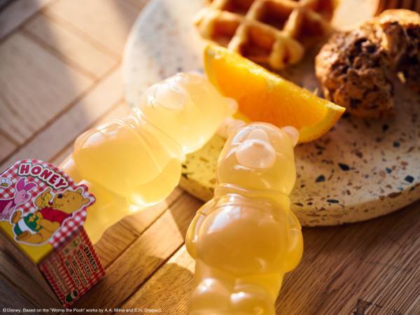 ディズニー「くまのプーさん」のはちみつボトルが新登場！使いやすくて可愛いはちみつを毎日の食卓に【クインビーガーデン】