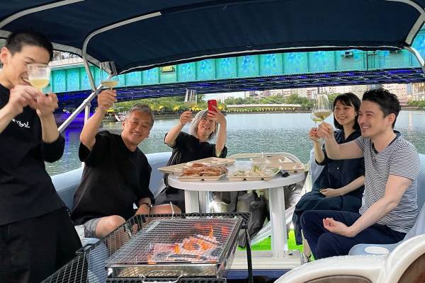 【大阪湾周辺における事業告知】交通・観光連携型事業に採択され、大阪湾にて新規クルージング事業を実施中！