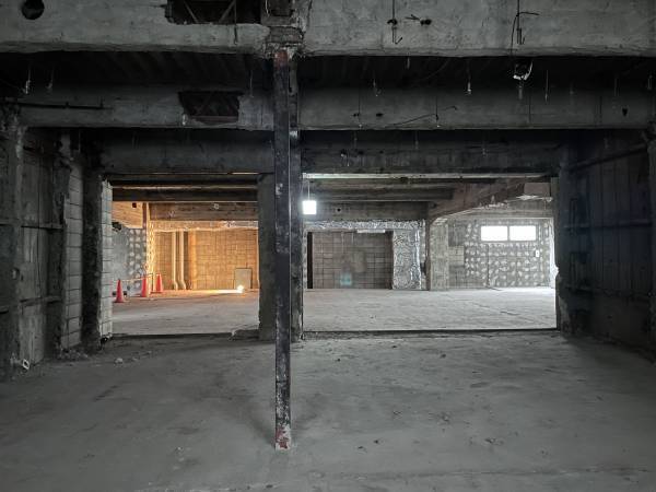 天高6.5m！まるで秘密基地のような元サウナの巨大完全スケルトン物件がテナント募集開始！