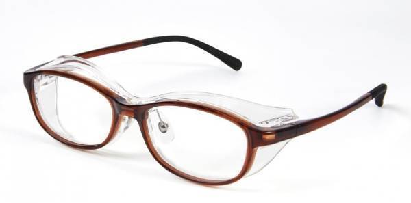 フードの着脱が可能な花粉対策メガネ 全国のパリミキで発売中