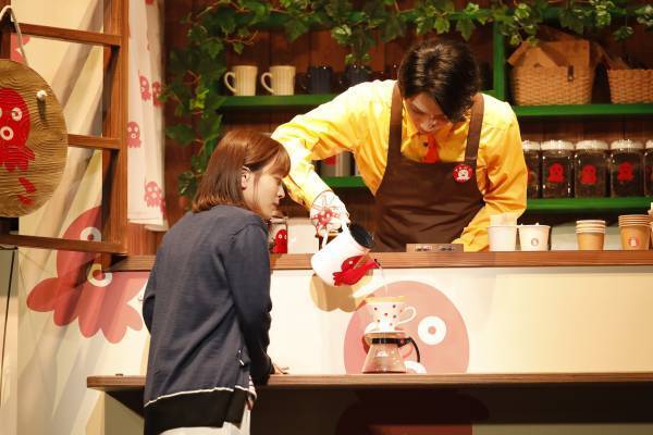 五感に訴えかける、舞台ならではの魅力ある作品　 校條拳太朗らによる舞台『珈琲いかがでしょう』開幕!