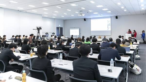 大阪国際大学の学生が大学コンソーシアム大阪「地域連携学生フォーラム　in Osaka 2023」にて登壇発表