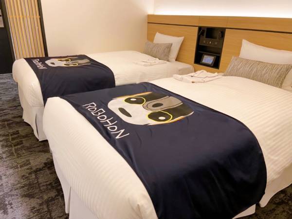 ホテル京阪 京都駅南 「ロボホン」撮影会、オーナーオフ会付き宿泊プランを販売