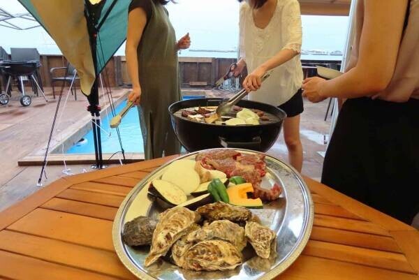 【2023江ノ島の海の家】「ちょっとヨットビーチハウス」にて、6月9日（金）よりBBQの予約受付開始！