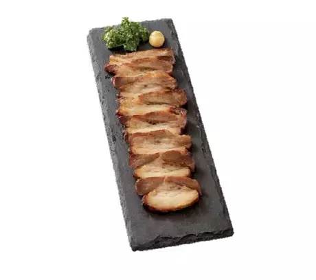 【近畿圏ライフ】毎日放送「ぶっちゃけツッコミ劇場」で紹介されたバイヤー渾身の逸品！おいしさと製法を追求した「肉の旨味際立つ！焼き豚」を新発売