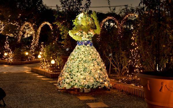 生まれ変わったイルミネーションが花ひらく「光の遊園地～Flowering Illumination～」開催
