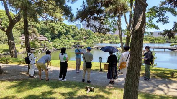 もうすぐ開催！浜離宮恩賜庭園でお月見散歩　～将軍の御庭で栗名月を愛でる～