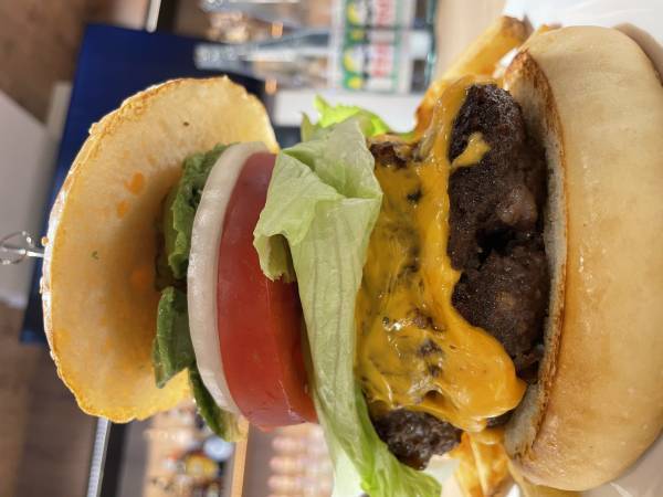 聖蹟桜ヶ丘【自家製パン＆A5和牛パティ】全て手作りにこだわったハンバーガー「MEAT DINER SHAKIRI(シャキリ)」がオープン!