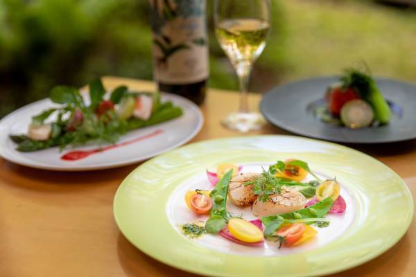 【宮城県・一の坊リゾート】安心、高品質な食材を求めて「Meet-Up TOHOKU ソト活 一の坊™️」～生産者訪問で料理長が地域の食材や生産者のこだわりを発掘～