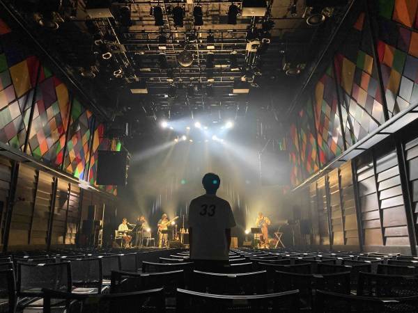 真田ナオキが初のアコースティックライブを開催！若手ミュージシャンと共に魅せる新たな新境地！