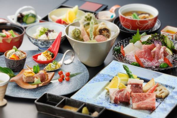 ホテル再生による地方創生モデル第一号 「ゆとりろ津和野」オープニングセレモニー挙行