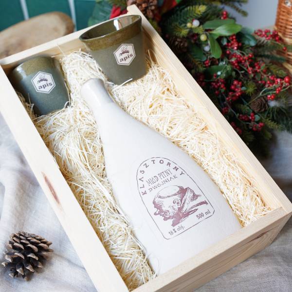 クリスマスは濃厚蜂蜜酒（ミード）を飲み比べ 人気のポーランドミード3本セットが限定パッケージで新登場