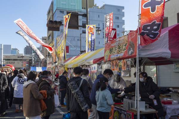 お正月は群馬県高崎市へ！１月１日２日の２日間、「高崎だるま市」を高崎駅西口駅前通りで２０２４年も開催！！